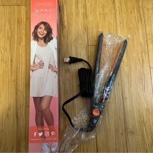 NWT Remington Hair Straightener 1”